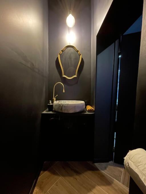 Myinsolite-L'Onyx Vauvert Bagian luar foto